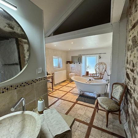 Le Domaine De Coat Rogan, La Chambre Du Tregor Ploezal Exterior photo